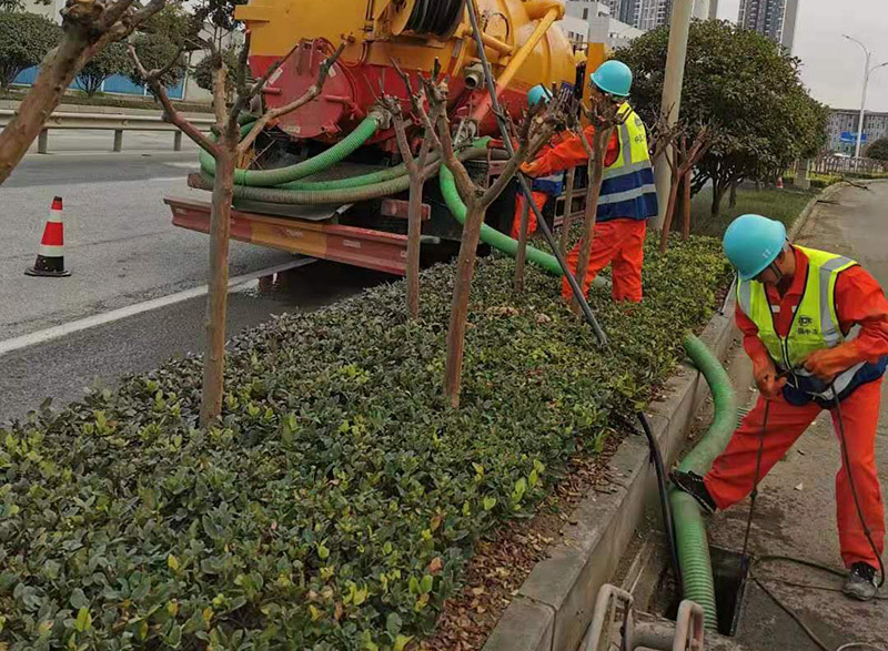 冷水江市政管道清淤